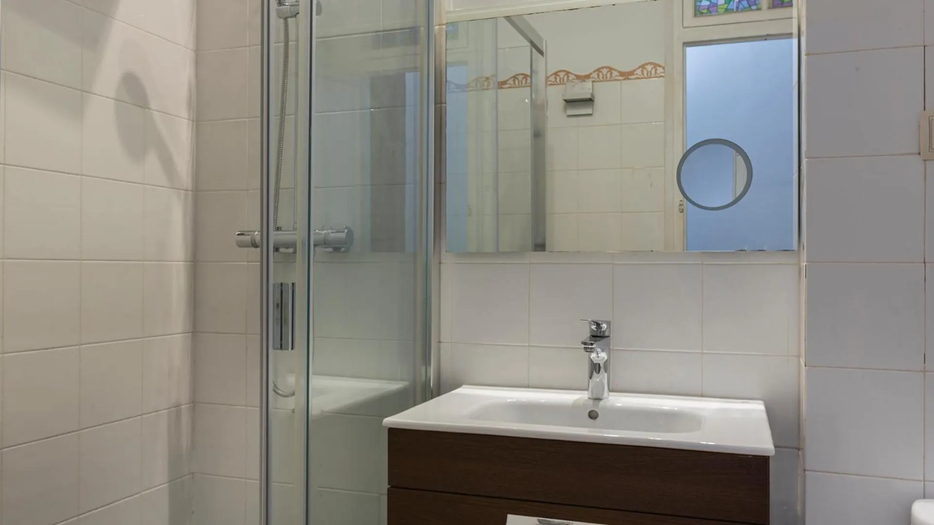 Ab Casanova Apartment Barcelona