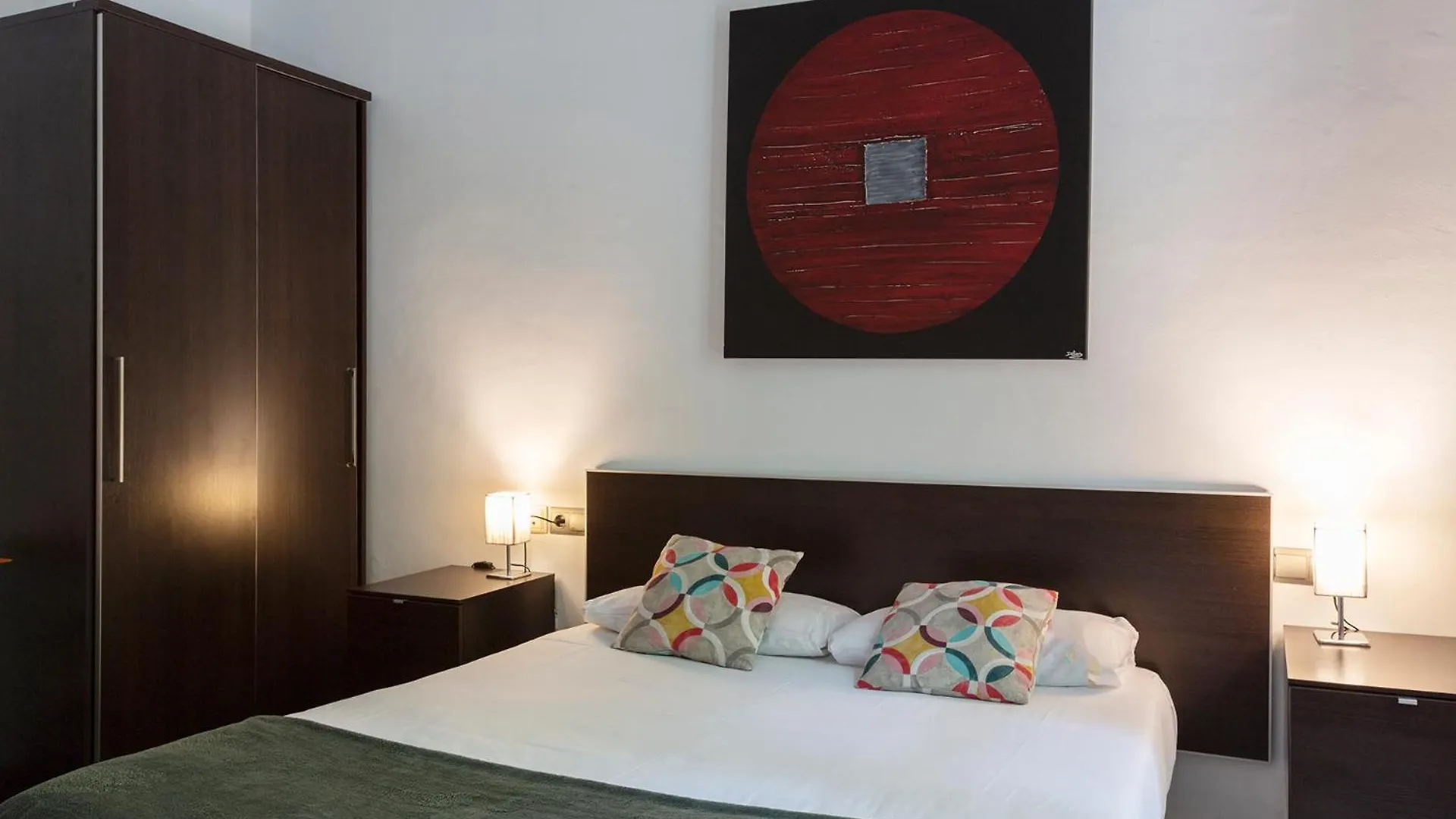 Ab Casanova Apartment Barcelona
